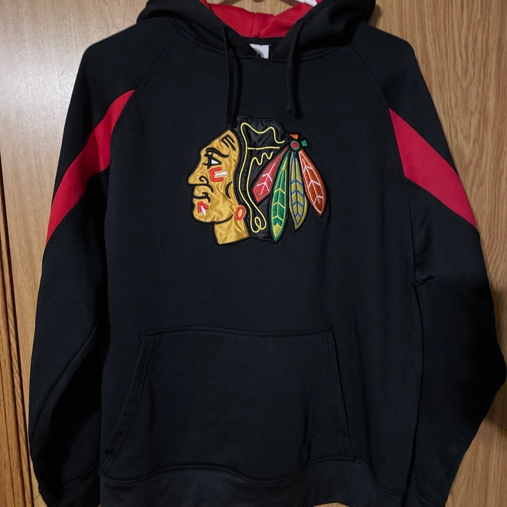 Black and Red Chicago blackhawks sweatshirt size large